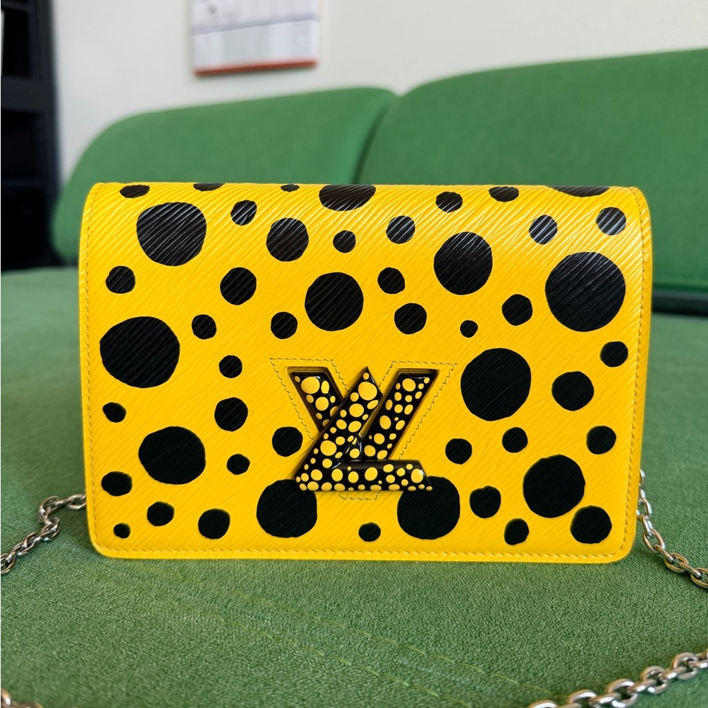 Louis Vuitton X Yayoi Kusama Twist Belt Chain Wallet